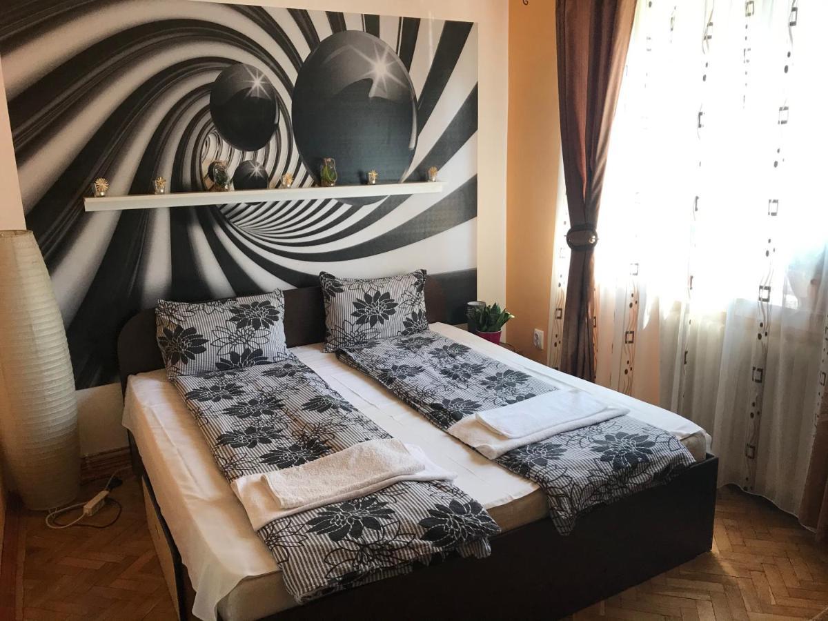 Apartament Maya 1 Apartament Deva Zewnętrze zdjęcie